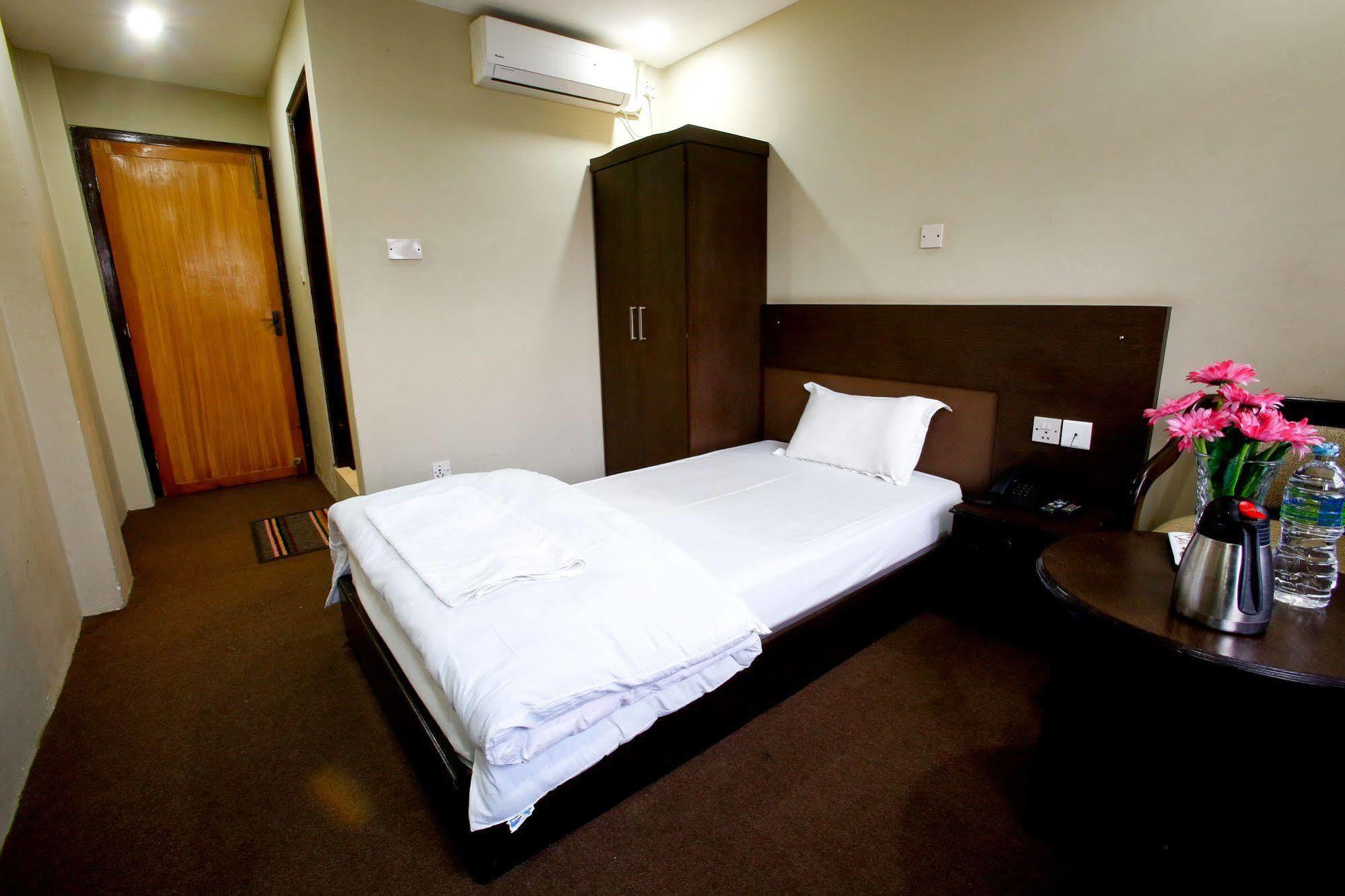 Hotel Nandini Κατμαντού Εξωτερικό φωτογραφία